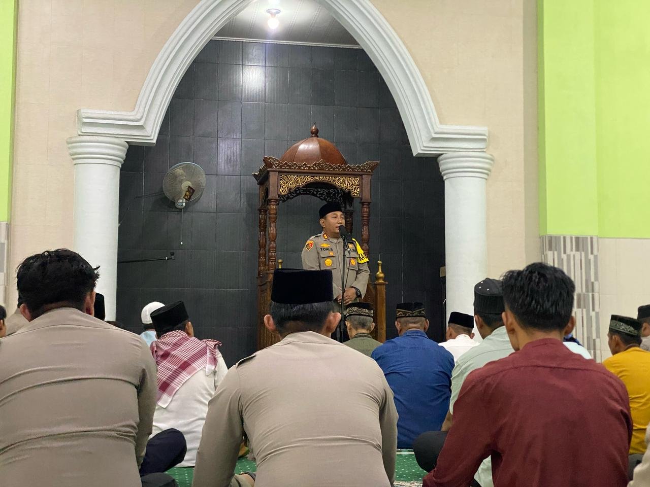 Polres Bangka Safari Subuh dan Jumat Curhat di Masjid Baitussalam Sungailiat